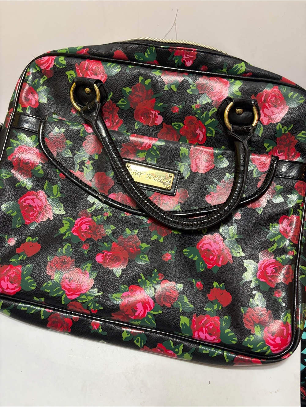 Betsey Johnson RARE Black Tote compiled bag with Pink & Red Rose Print clean